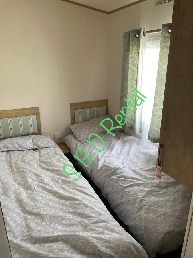 Summer Breeze Deluxe Caravan Rental Saint Osyth Ngoại thất bức ảnh