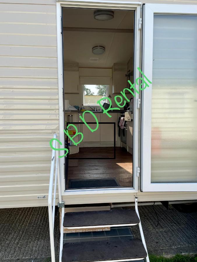 Summer Breeze Deluxe Caravan Rental Saint Osyth Ngoại thất bức ảnh